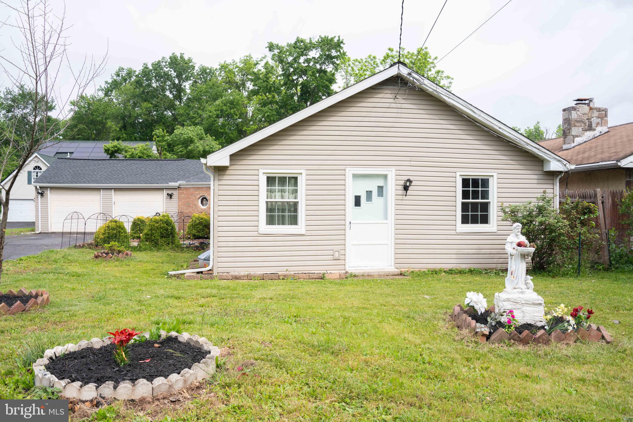 LANSDALE - Residential