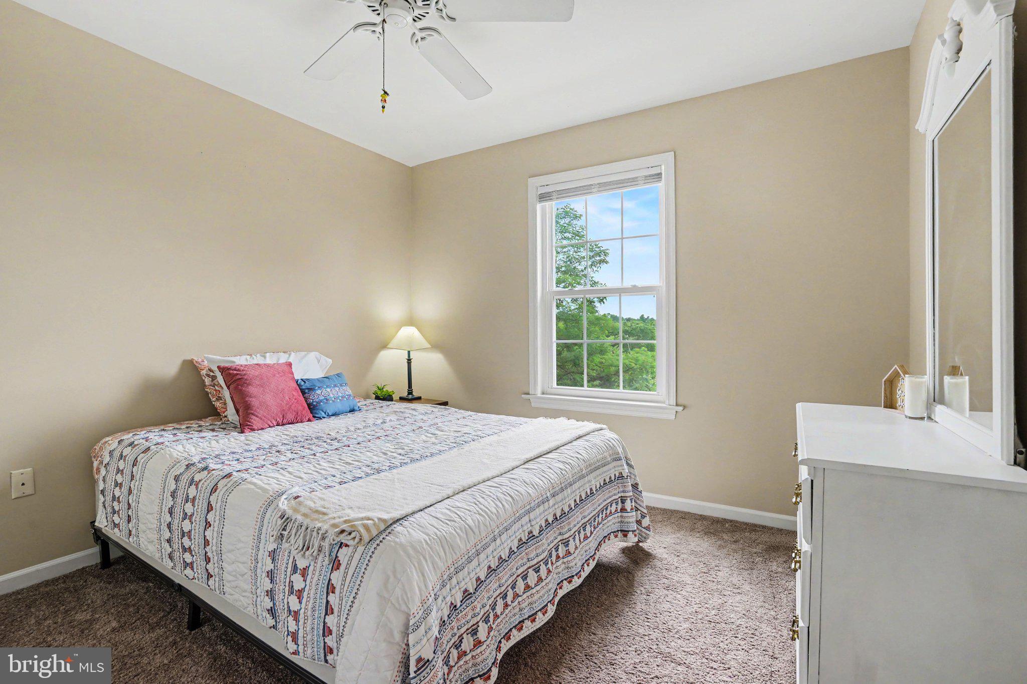 HILL TOP - Residential