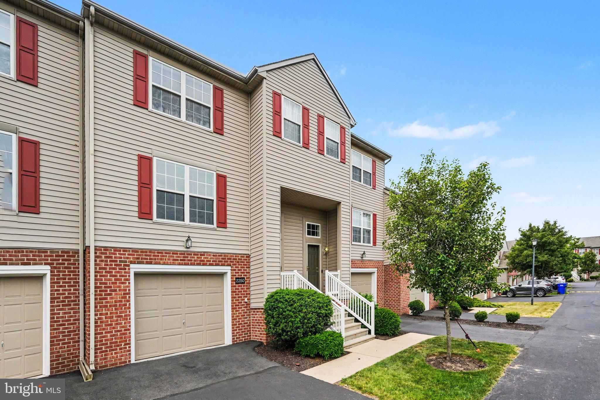 HILL TOP - Residential