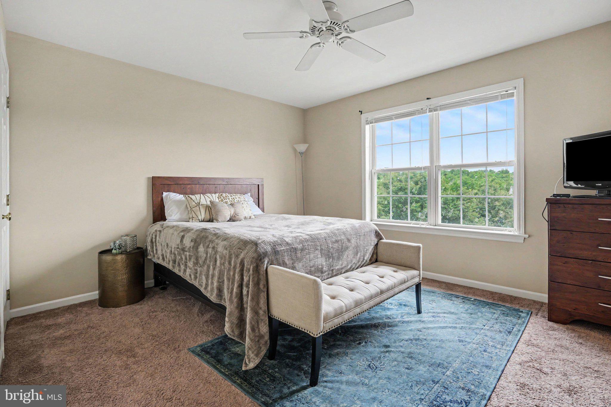 HILL TOP - Residential