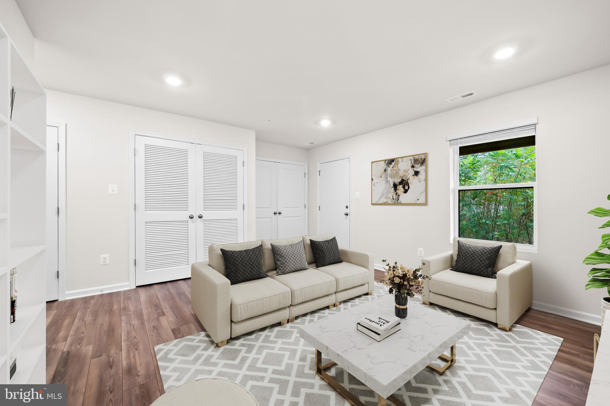 BREWERS HILL - Residential