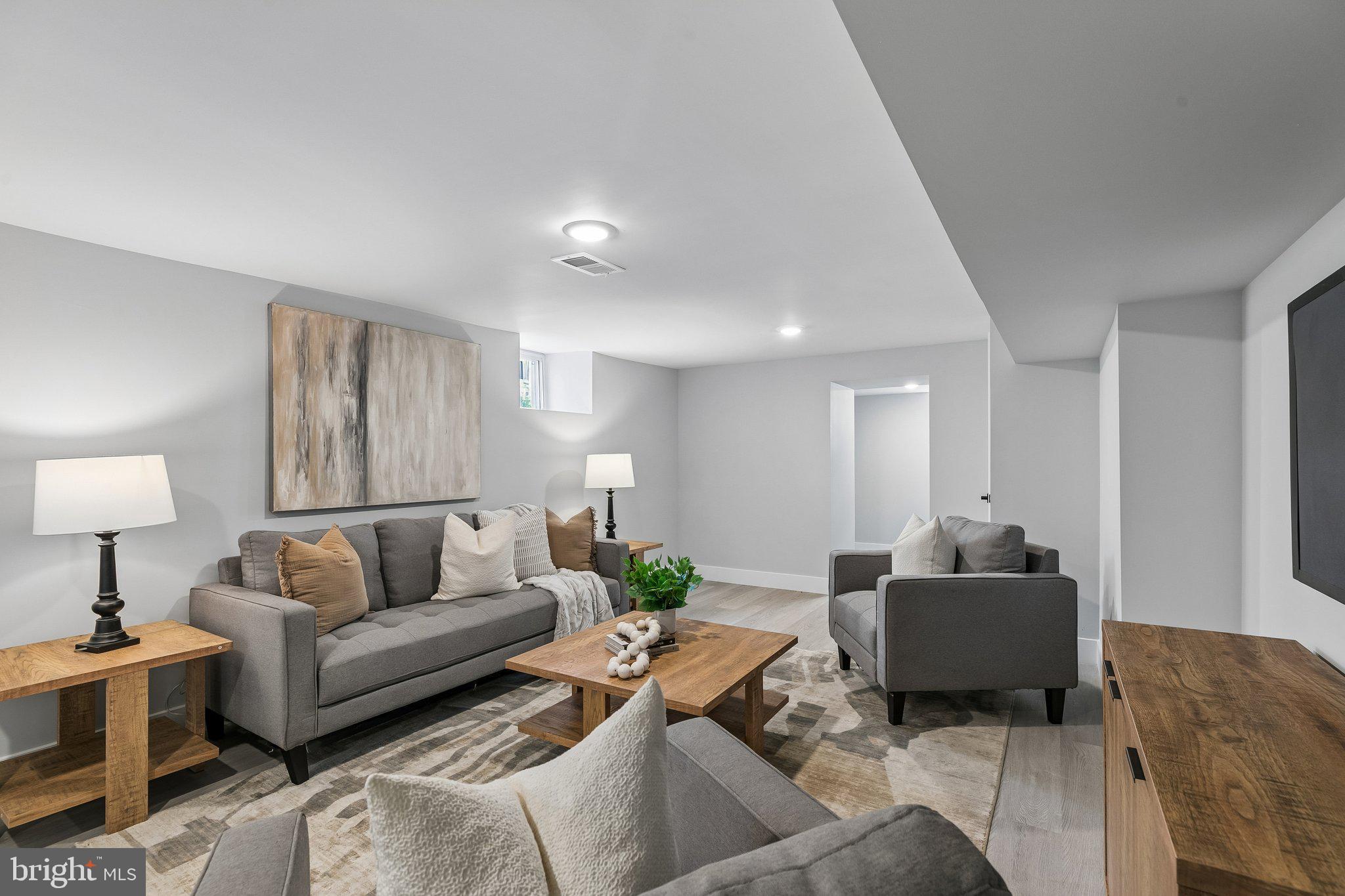 OAK LANE - Residential