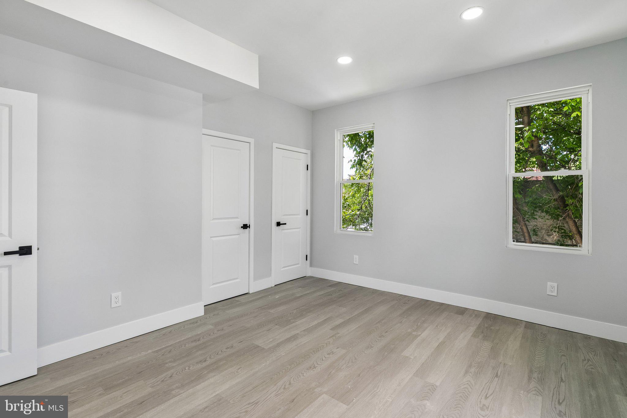 OAK LANE - Residential