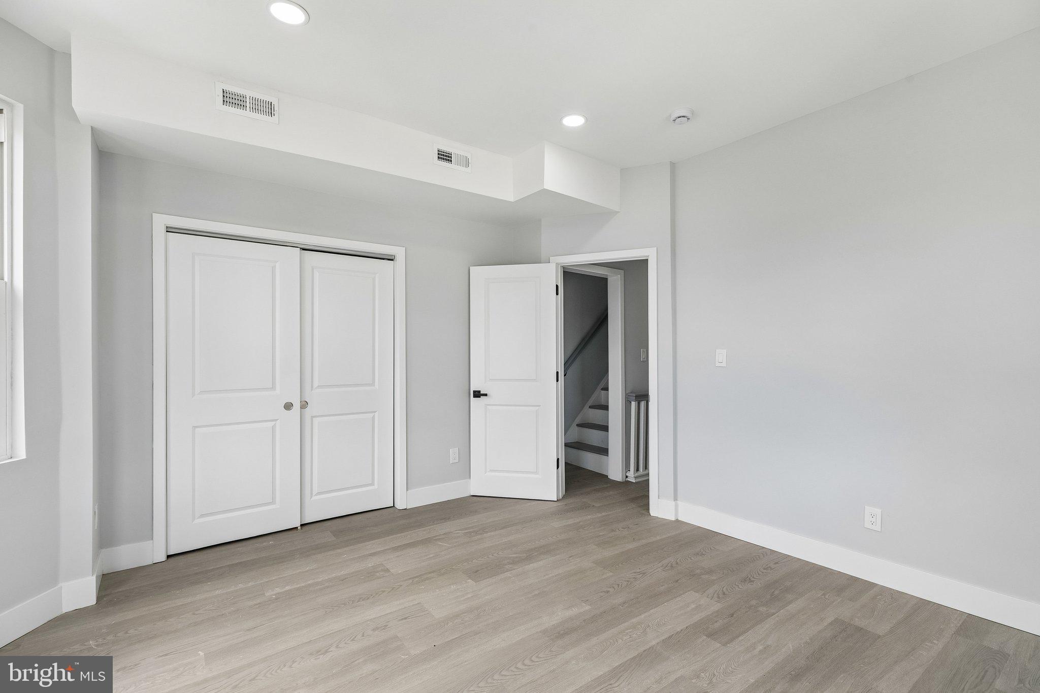 OAK LANE - Residential