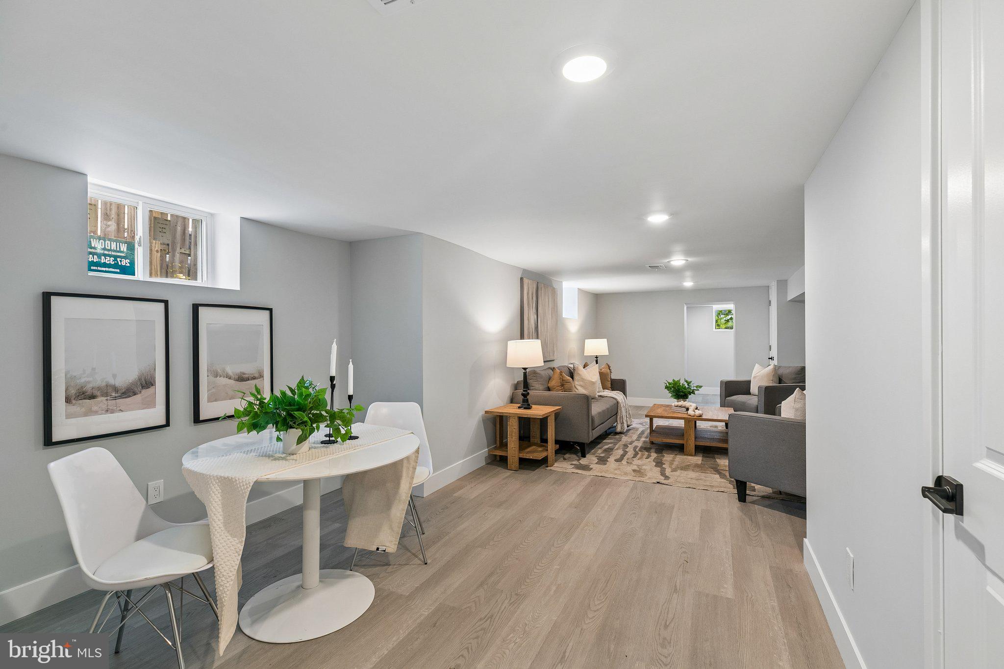 OAK LANE - Residential