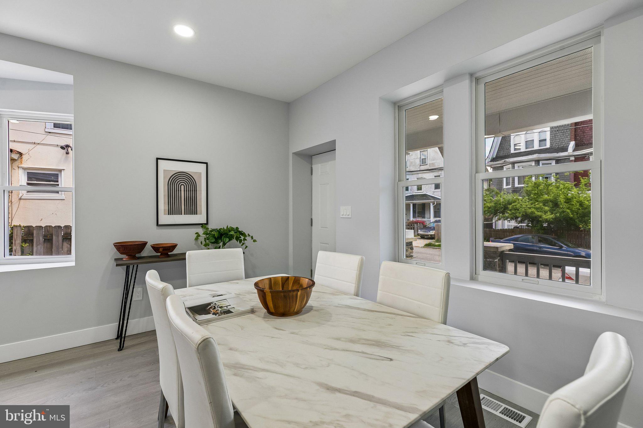 OAK LANE - Residential