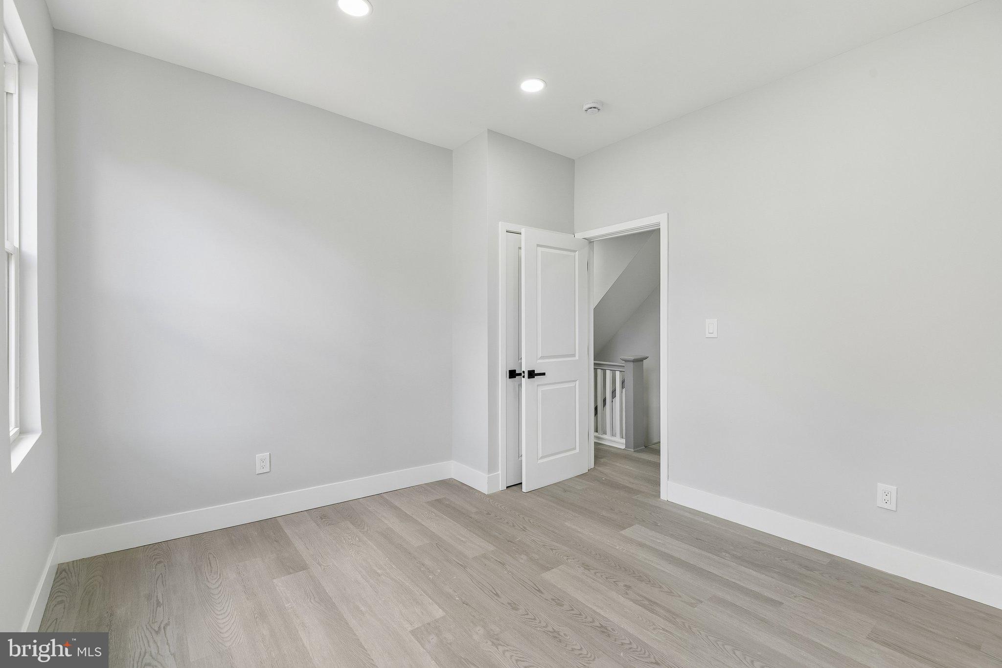 OAK LANE - Residential
