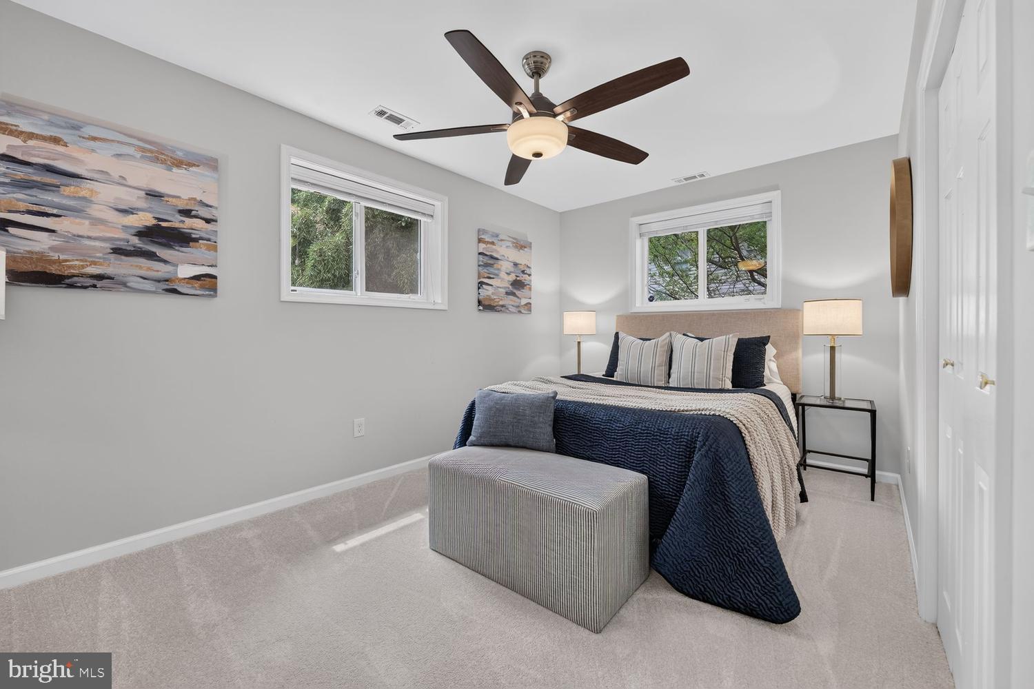 UNIVERSITY HILLS - Residential