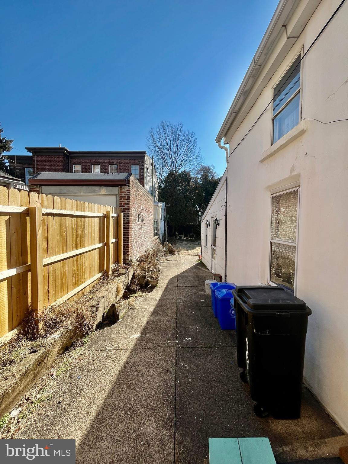 FRANKFORD - Residential