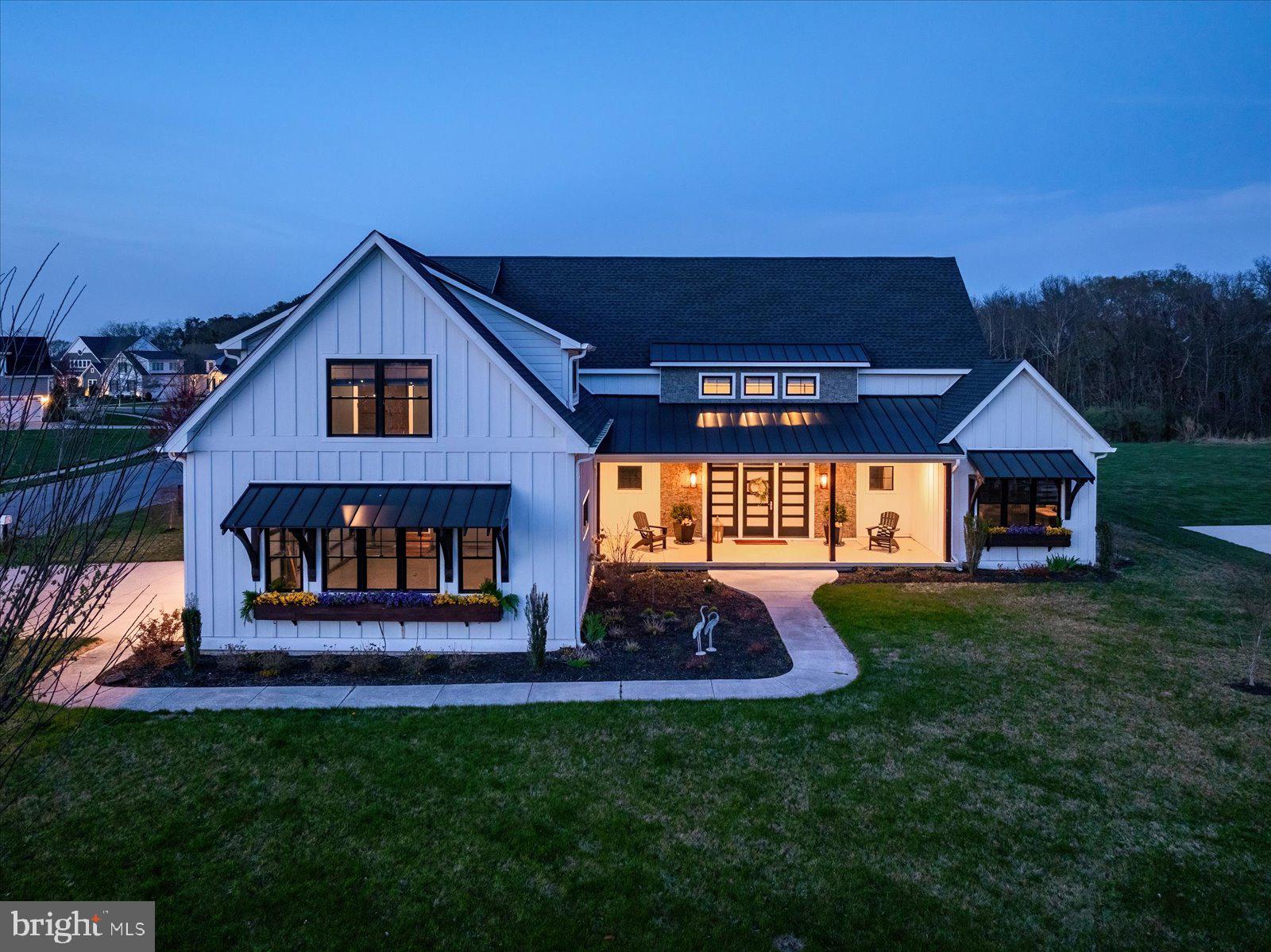 SHOWFIELD - Residential