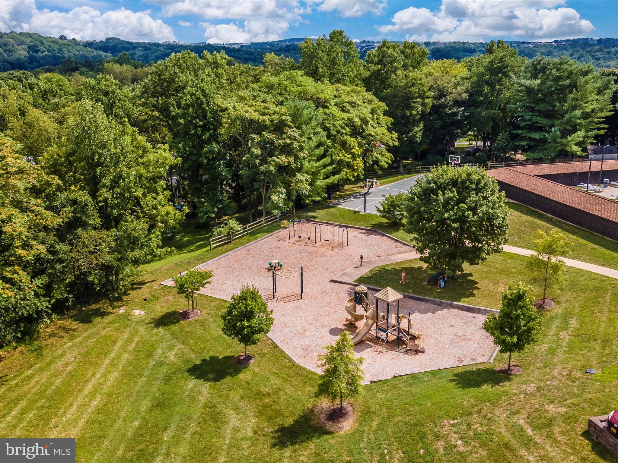 THE MEADOWS - Residential