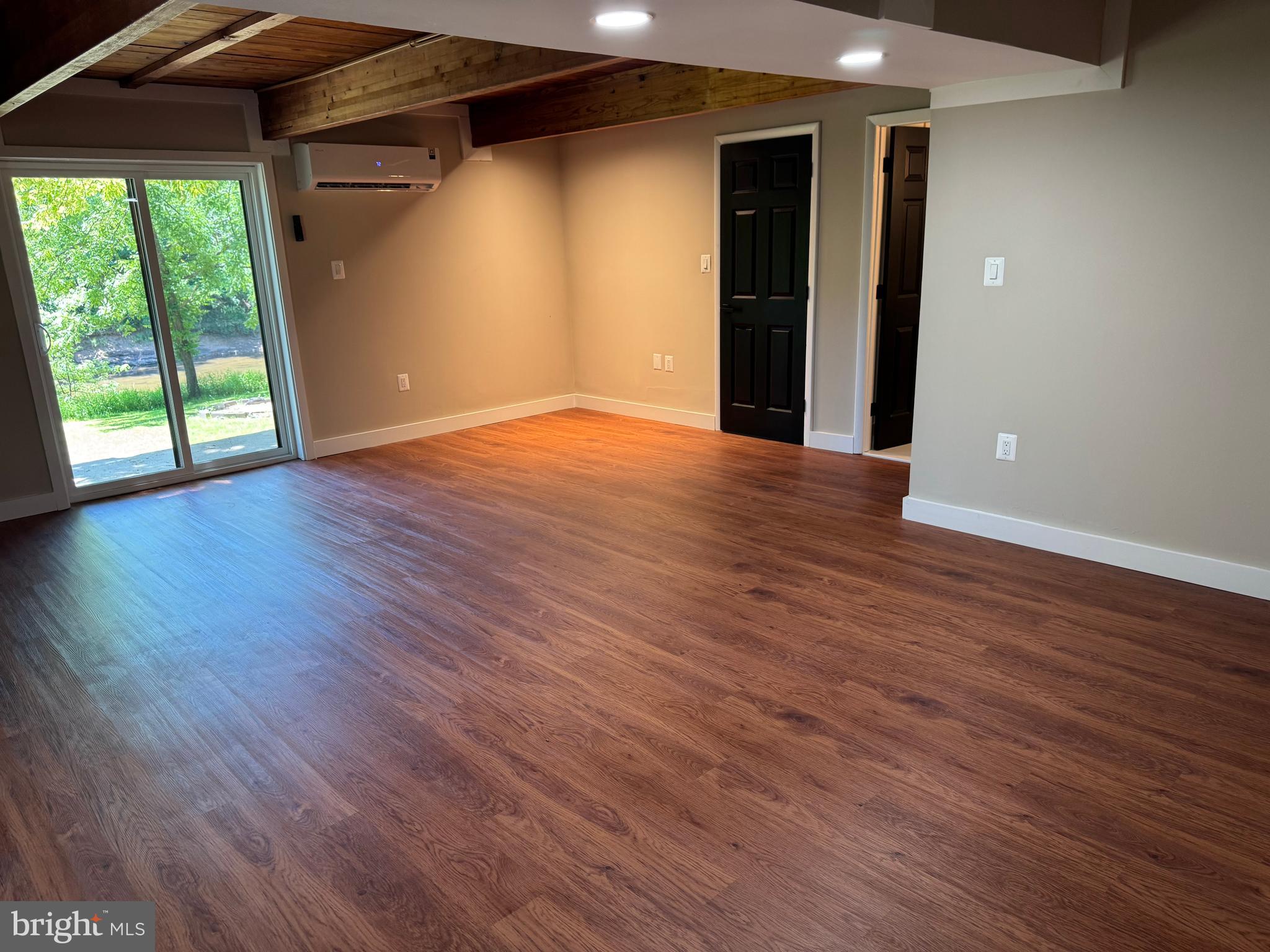BROAD RUN FARMS - Residential