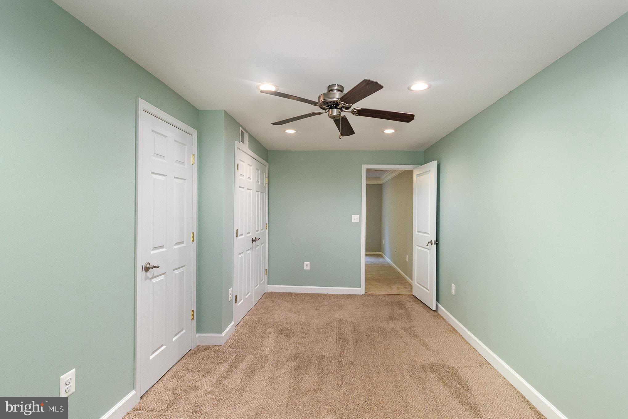THREE FLAGS - Residential Lease