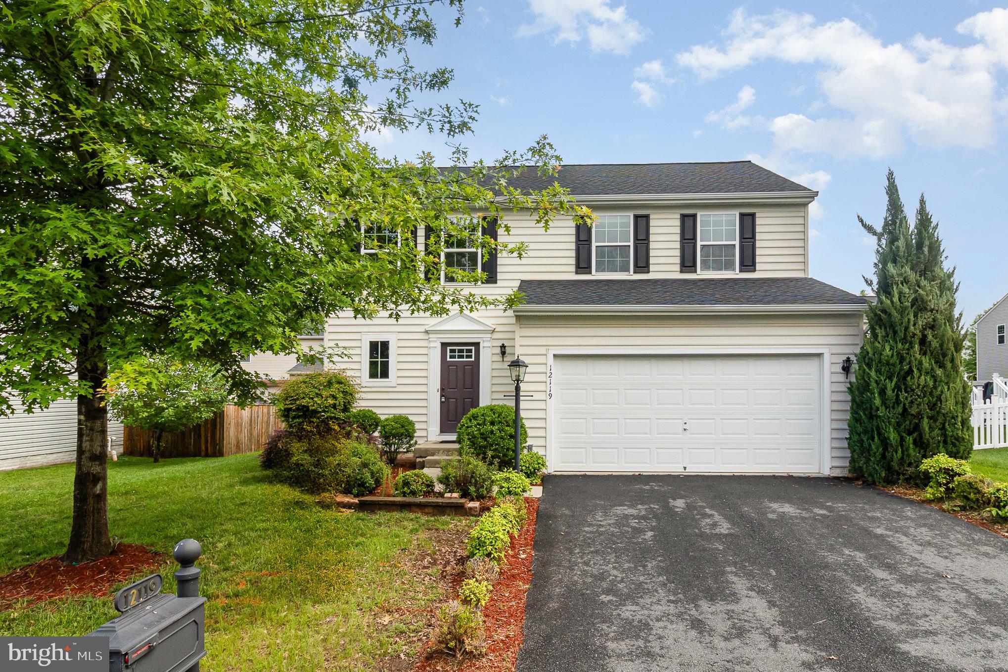 THREE FLAGS - Residential Lease