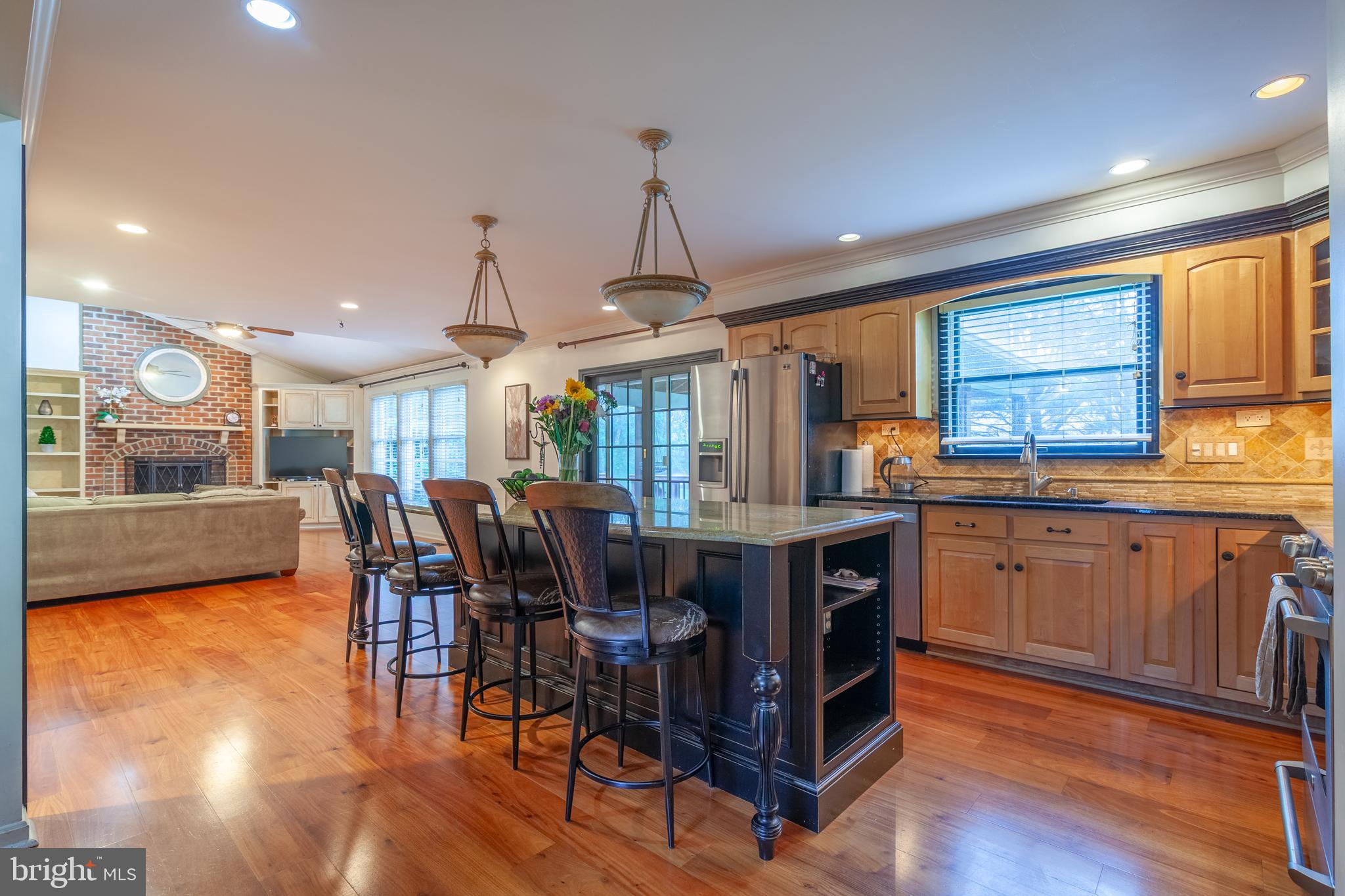 WHITTIER POND - Residential