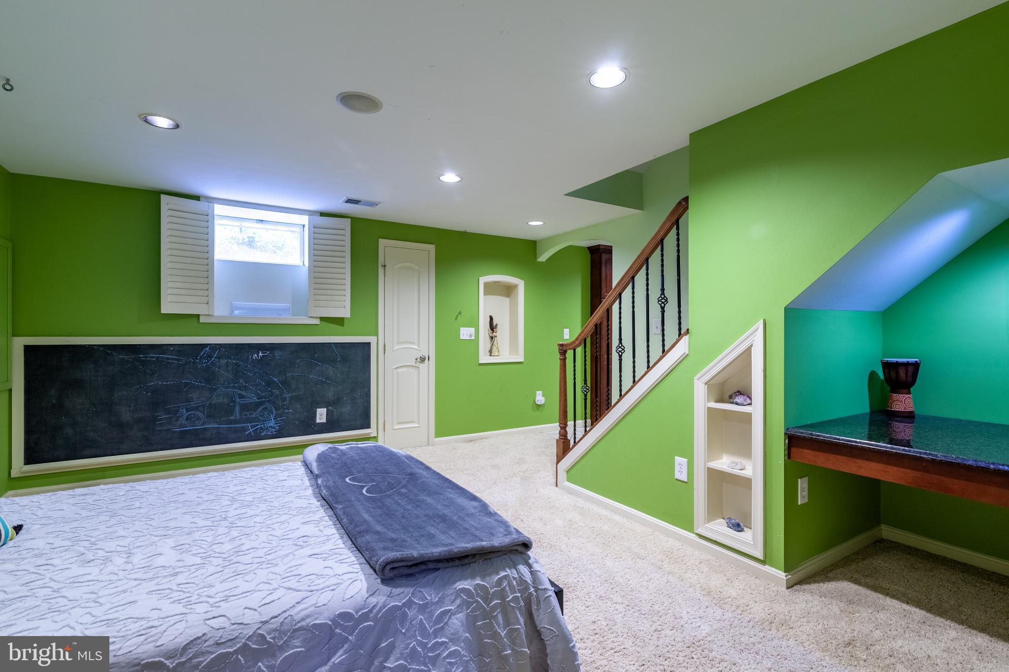 WHITTIER POND - Residential