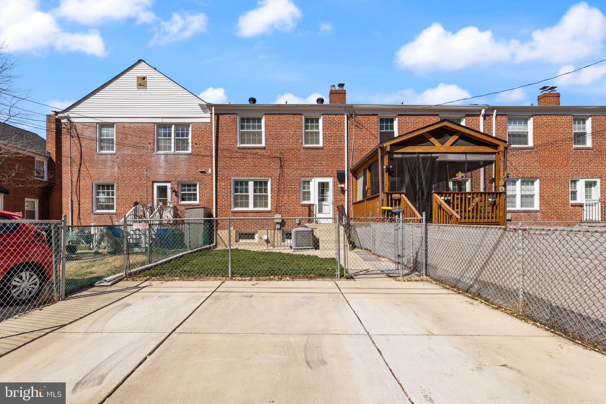 LOCH RAVEN VILLAGE - Residential