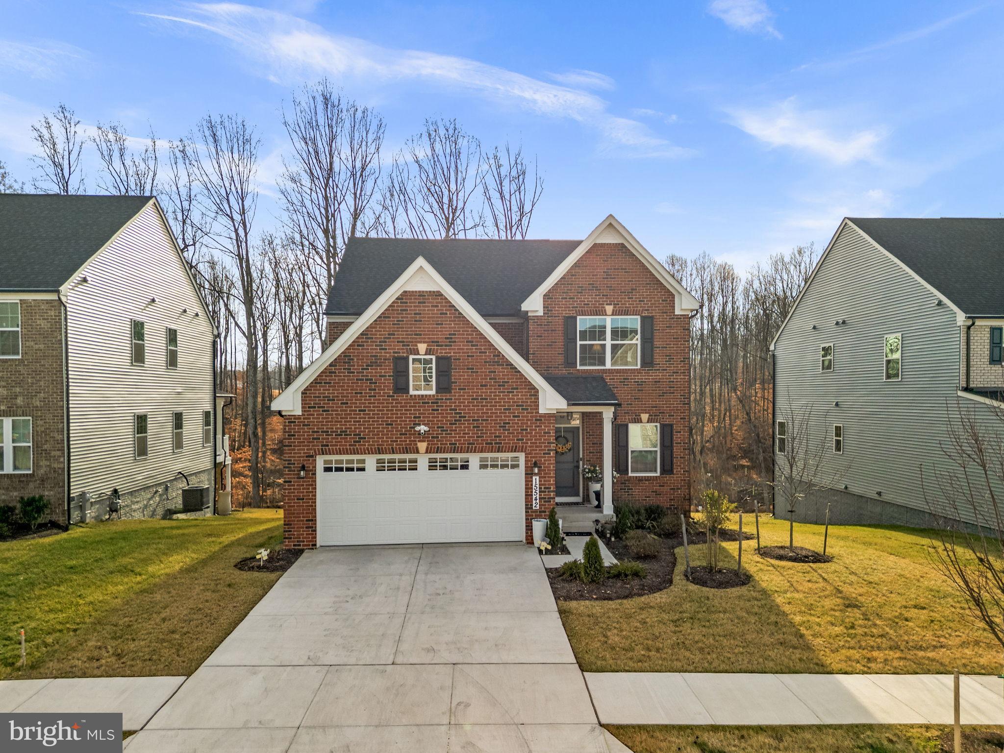 SOUTH LAKE - Residential