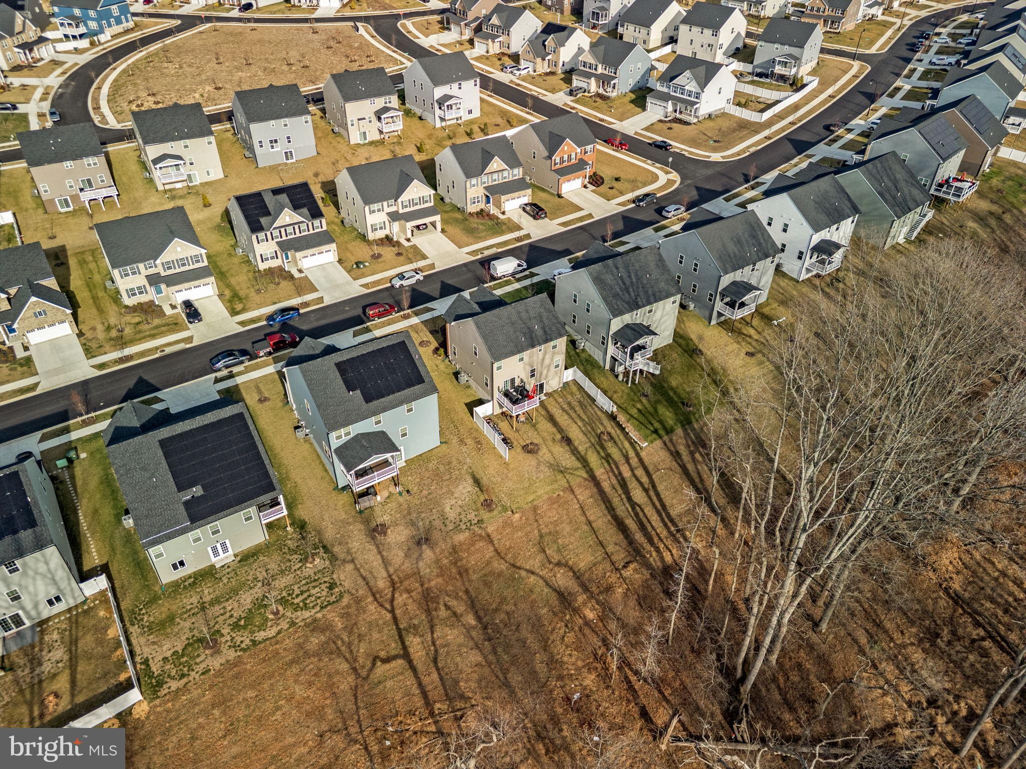 SOUTH LAKE - Residential