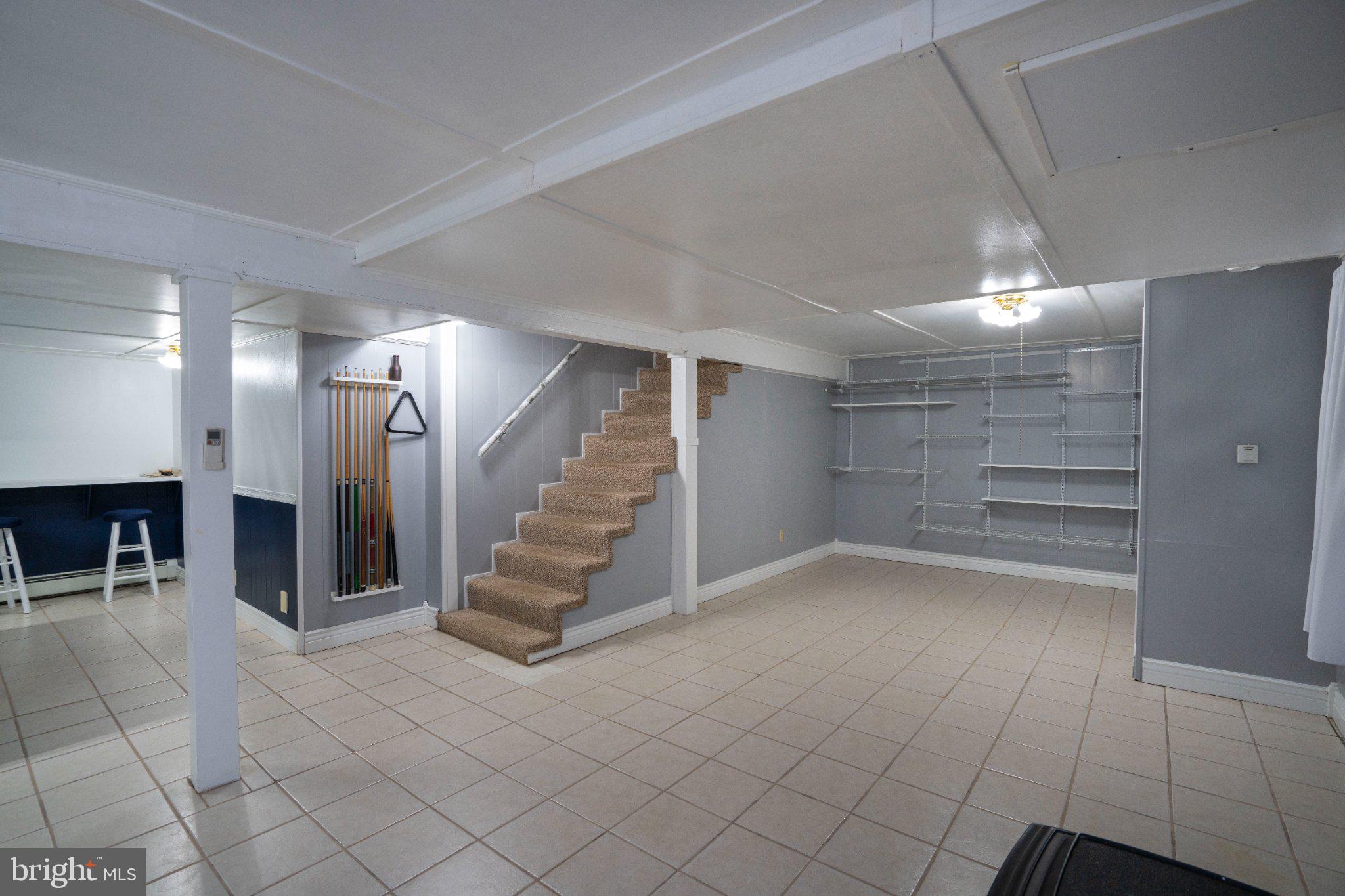 HOUSERVILLE - Residential