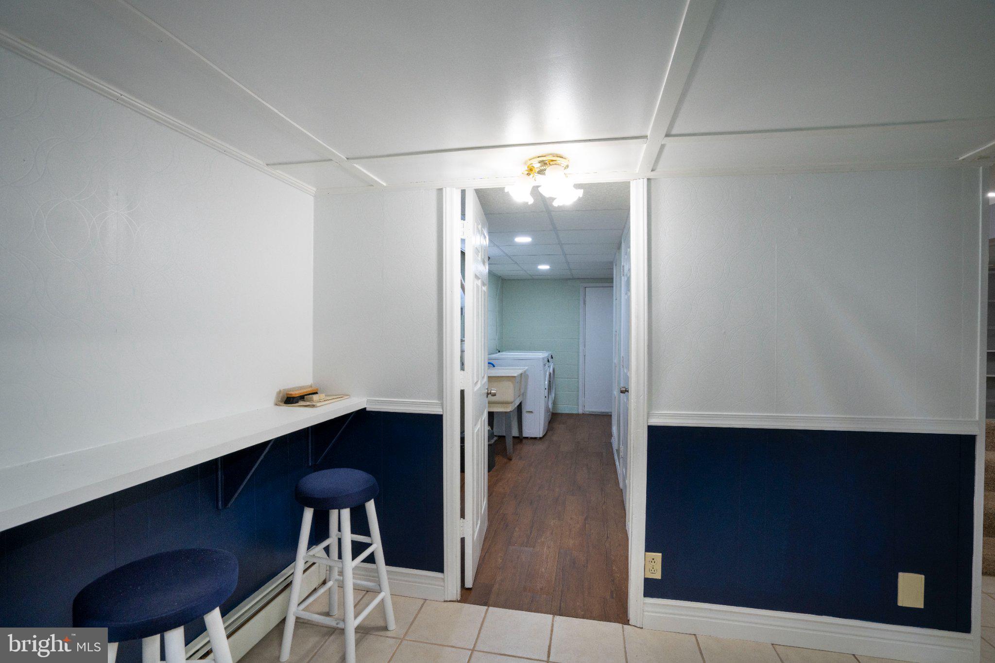 HOUSERVILLE - Residential
