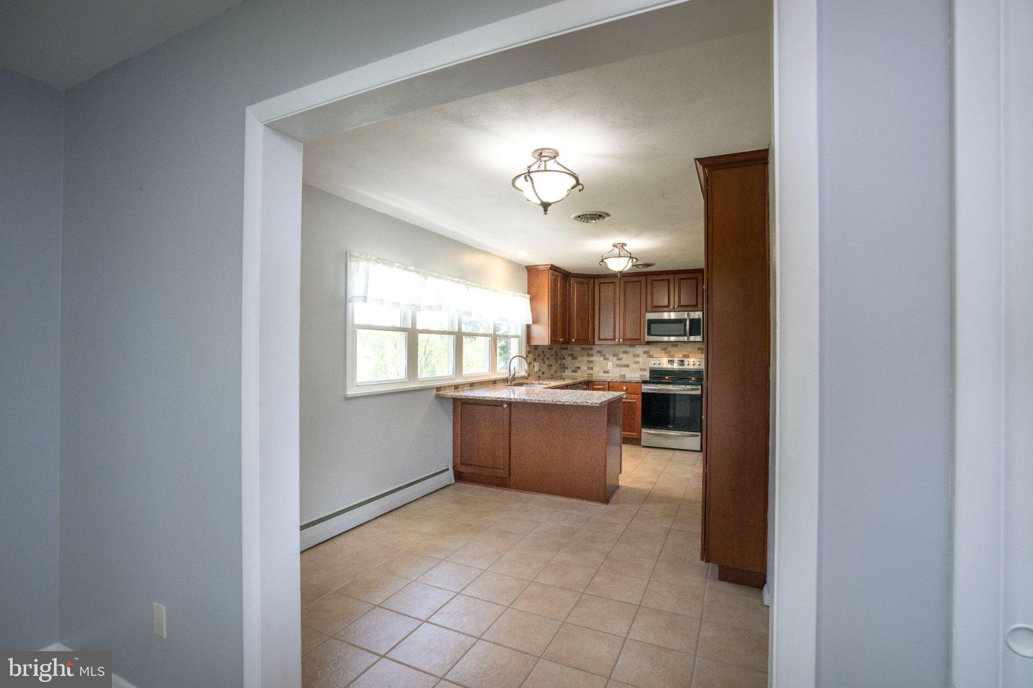 HOUSERVILLE - Residential