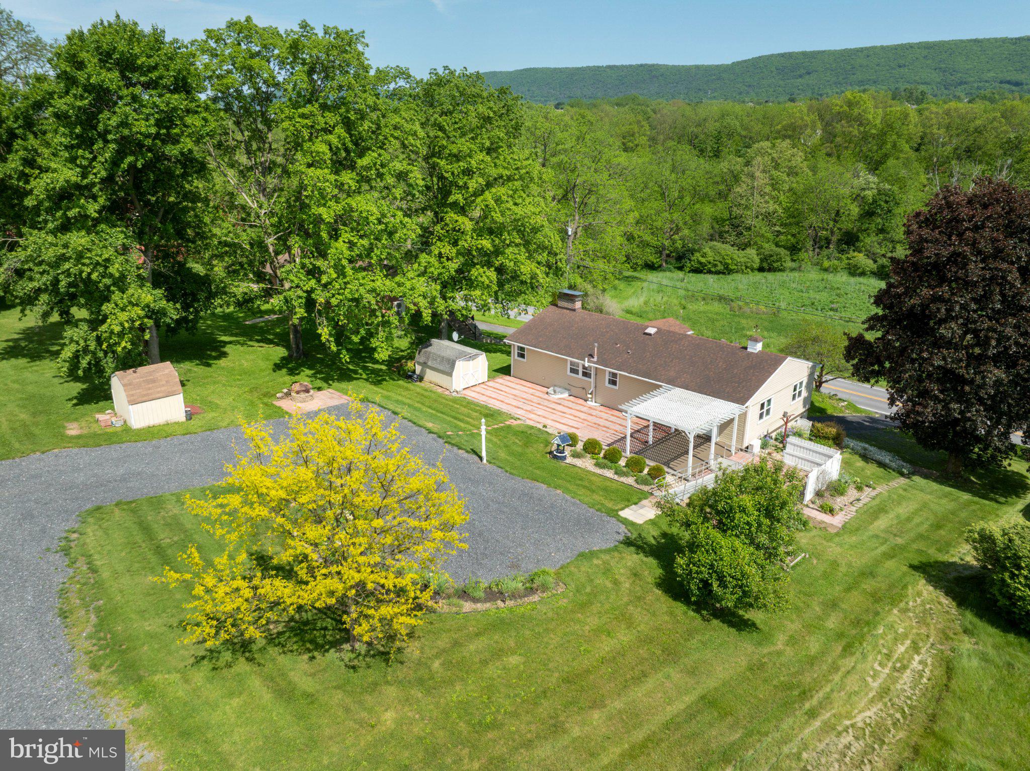 HOUSERVILLE - Residential