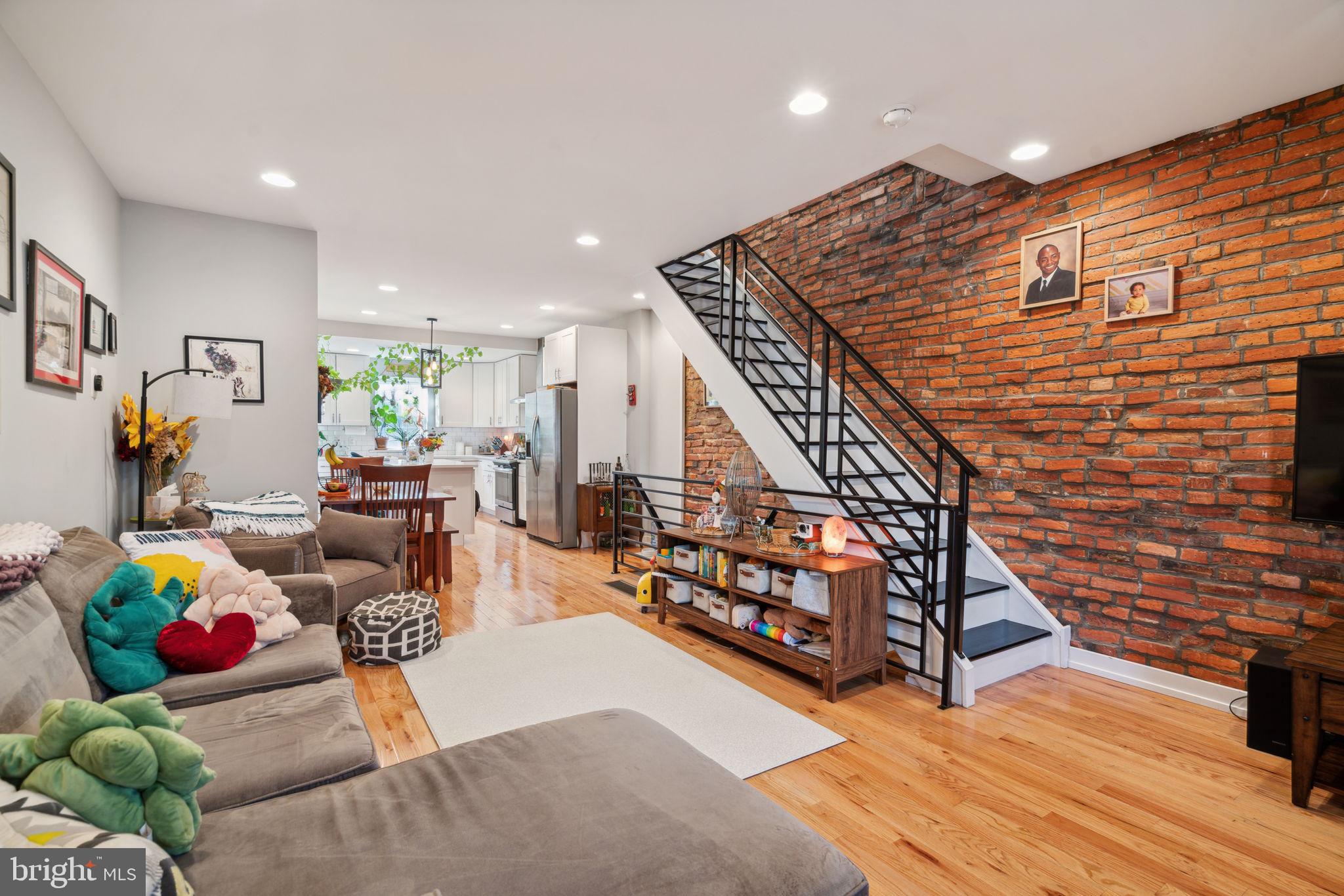 MARCONI PARK EAST - Residential