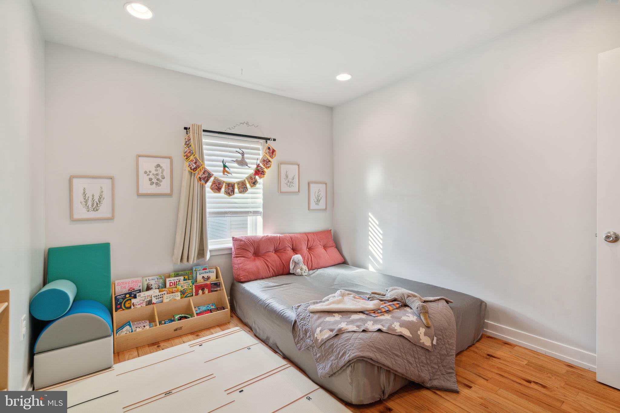 MARCONI PARK EAST - Residential