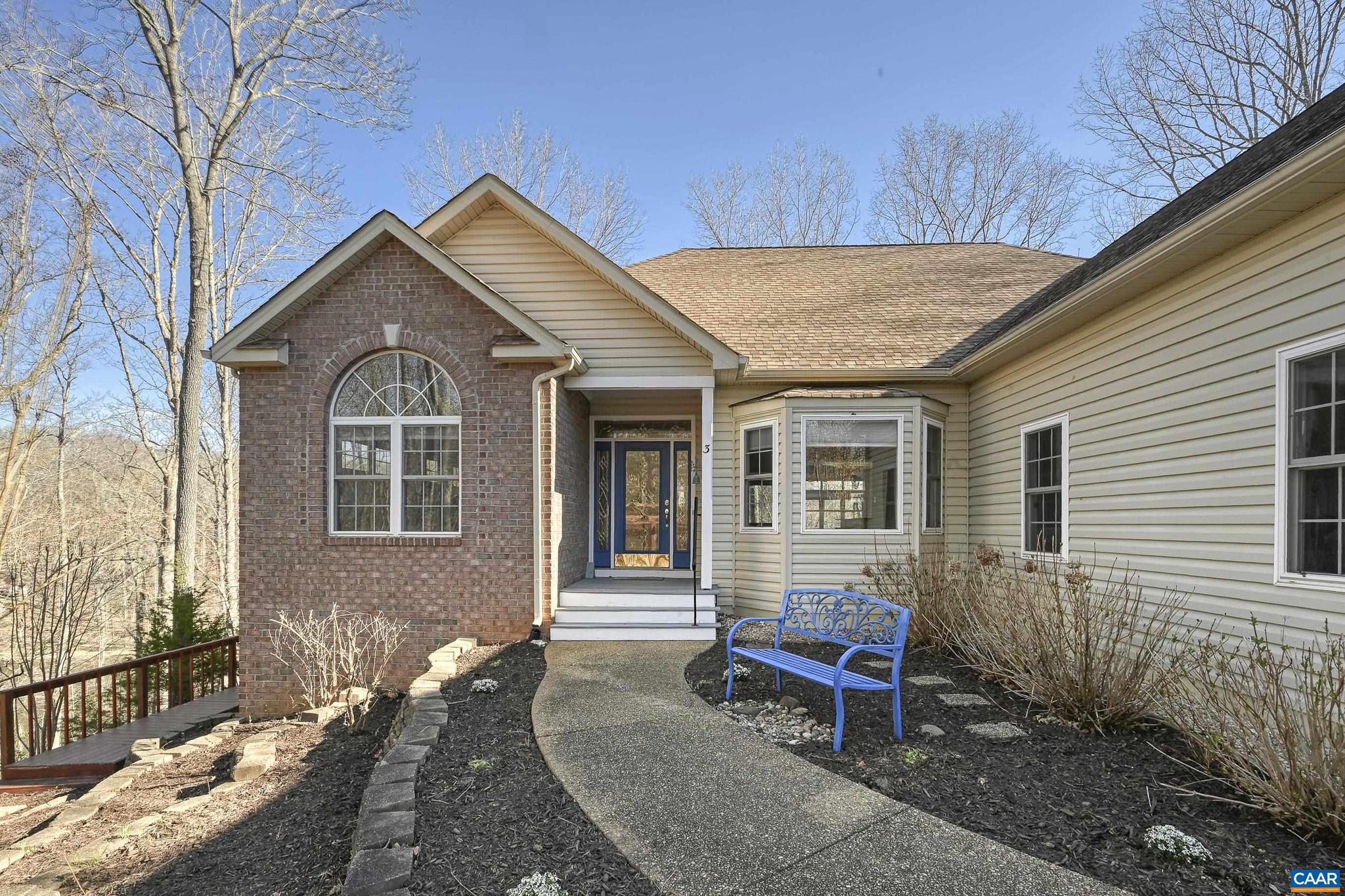 LAKE MONTICELLO - Residential