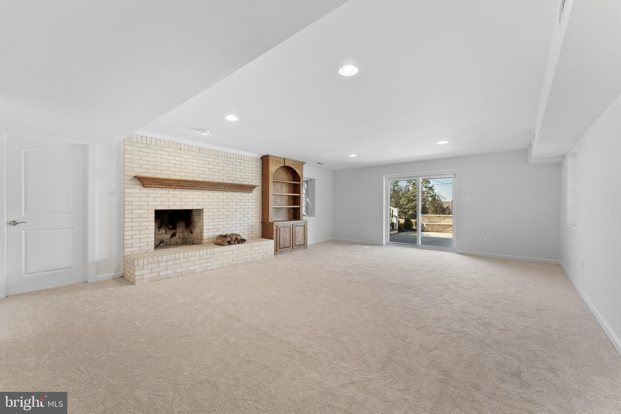 SADDLE RIDGE FARMS - Residential