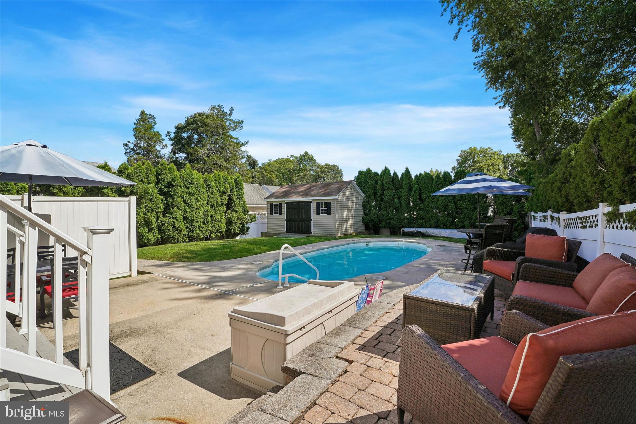 LYNNWOOD - Residential