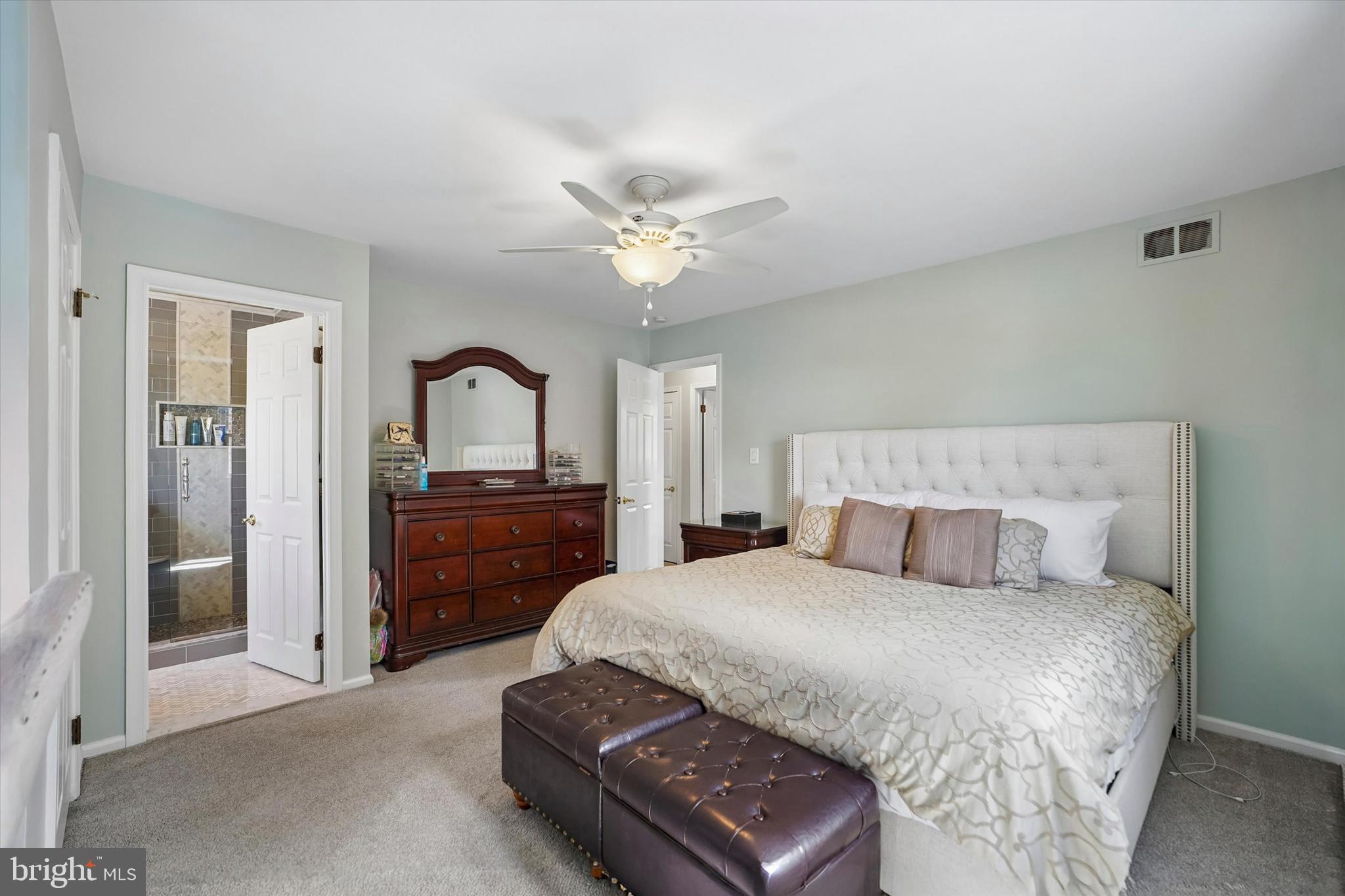 LYNNWOOD - Residential