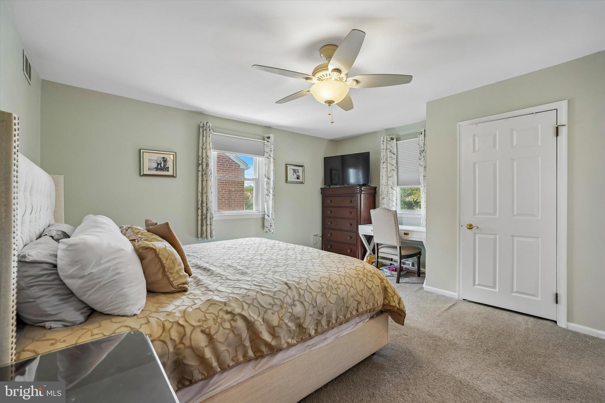 LYNNWOOD - Residential
