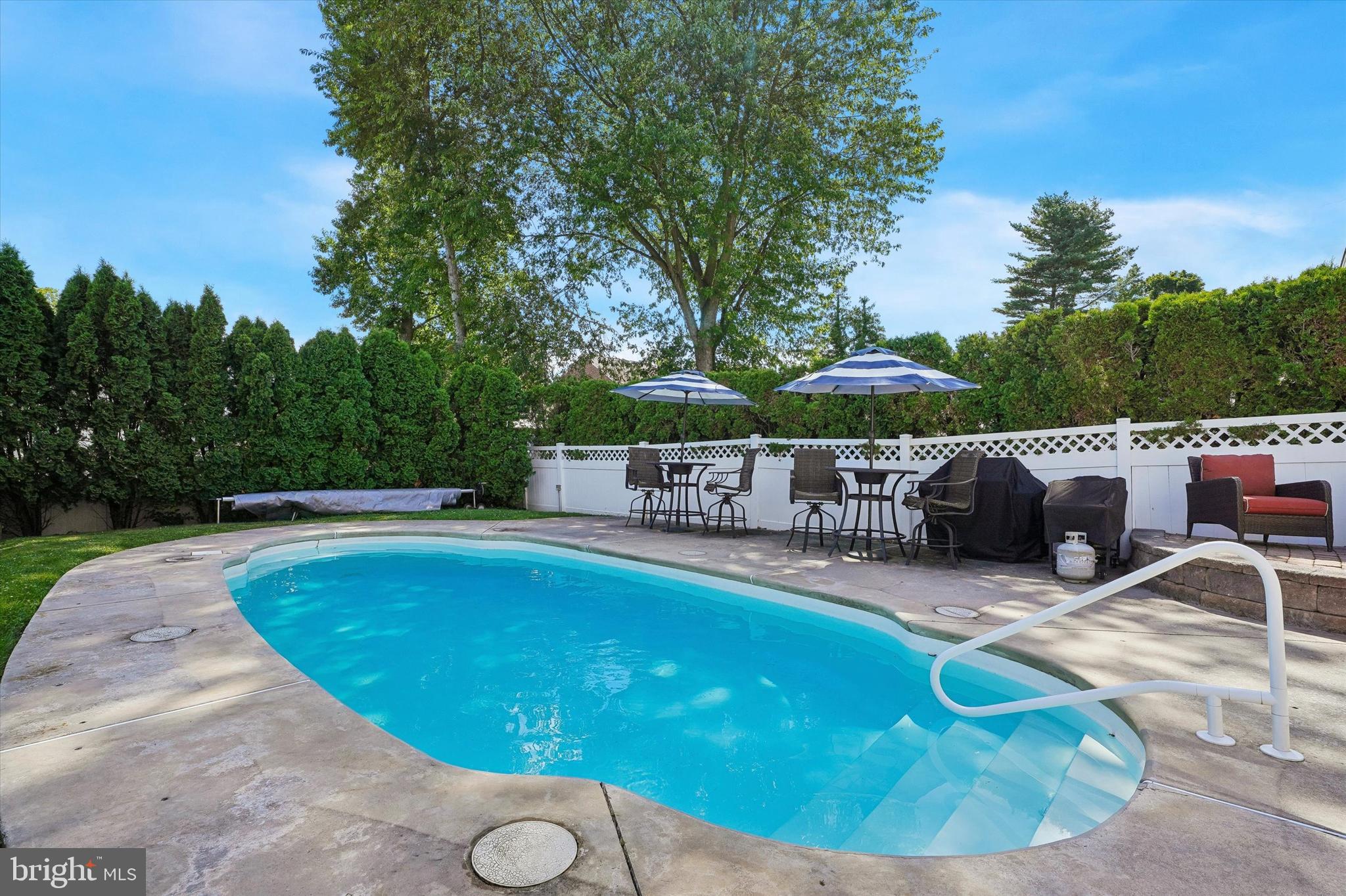 LYNNWOOD - Residential