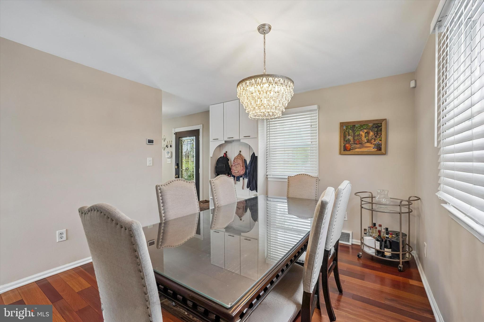 LYNNWOOD - Residential