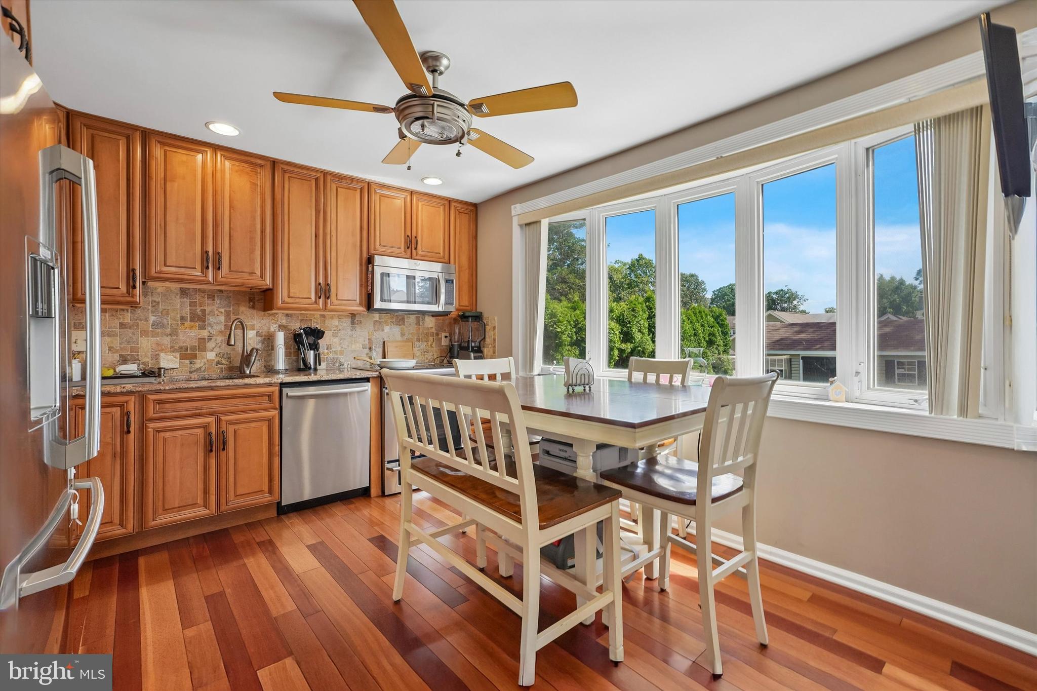 LYNNWOOD - Residential