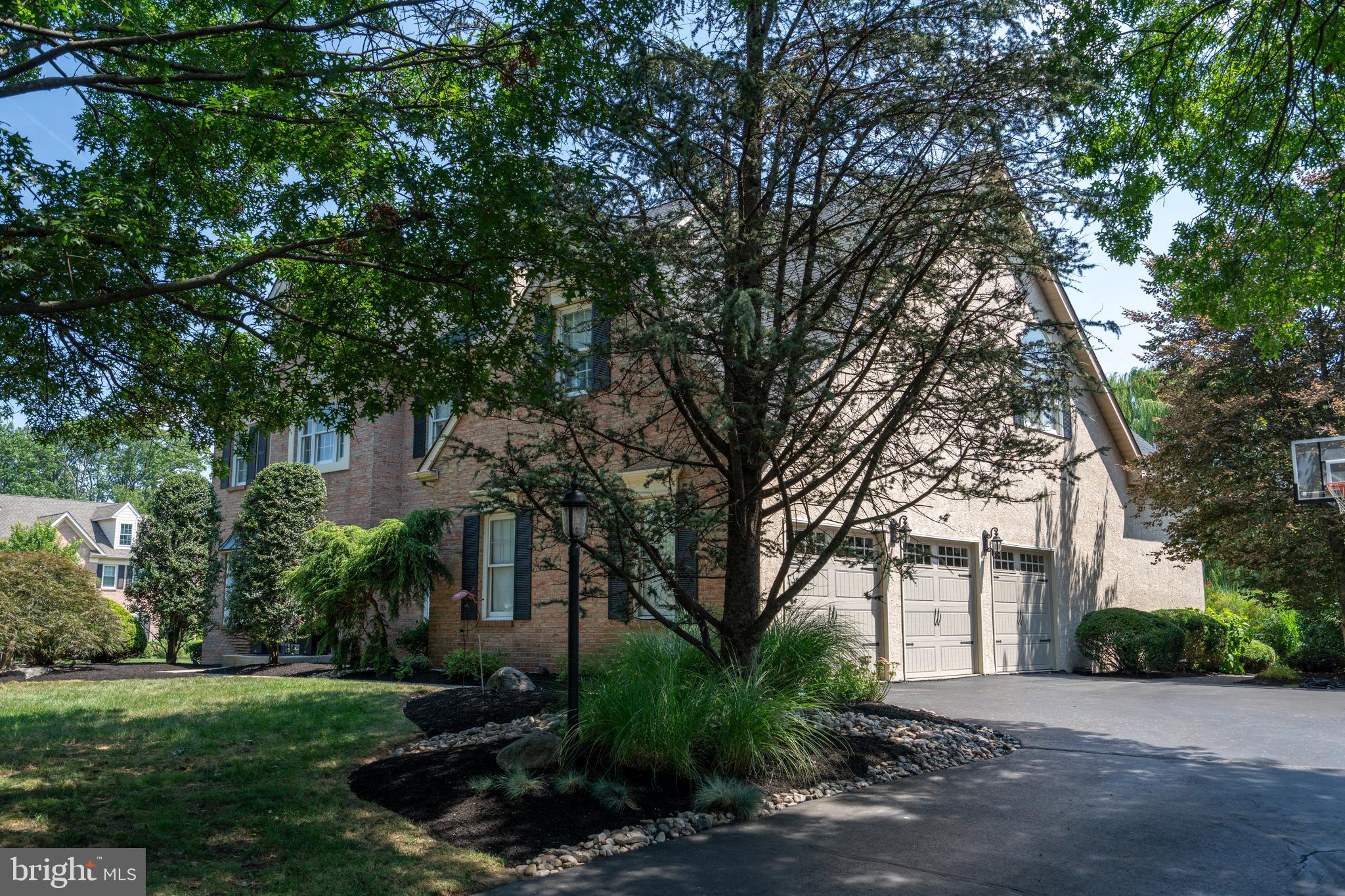 ESTATES OF MNTGMRY - Residential
