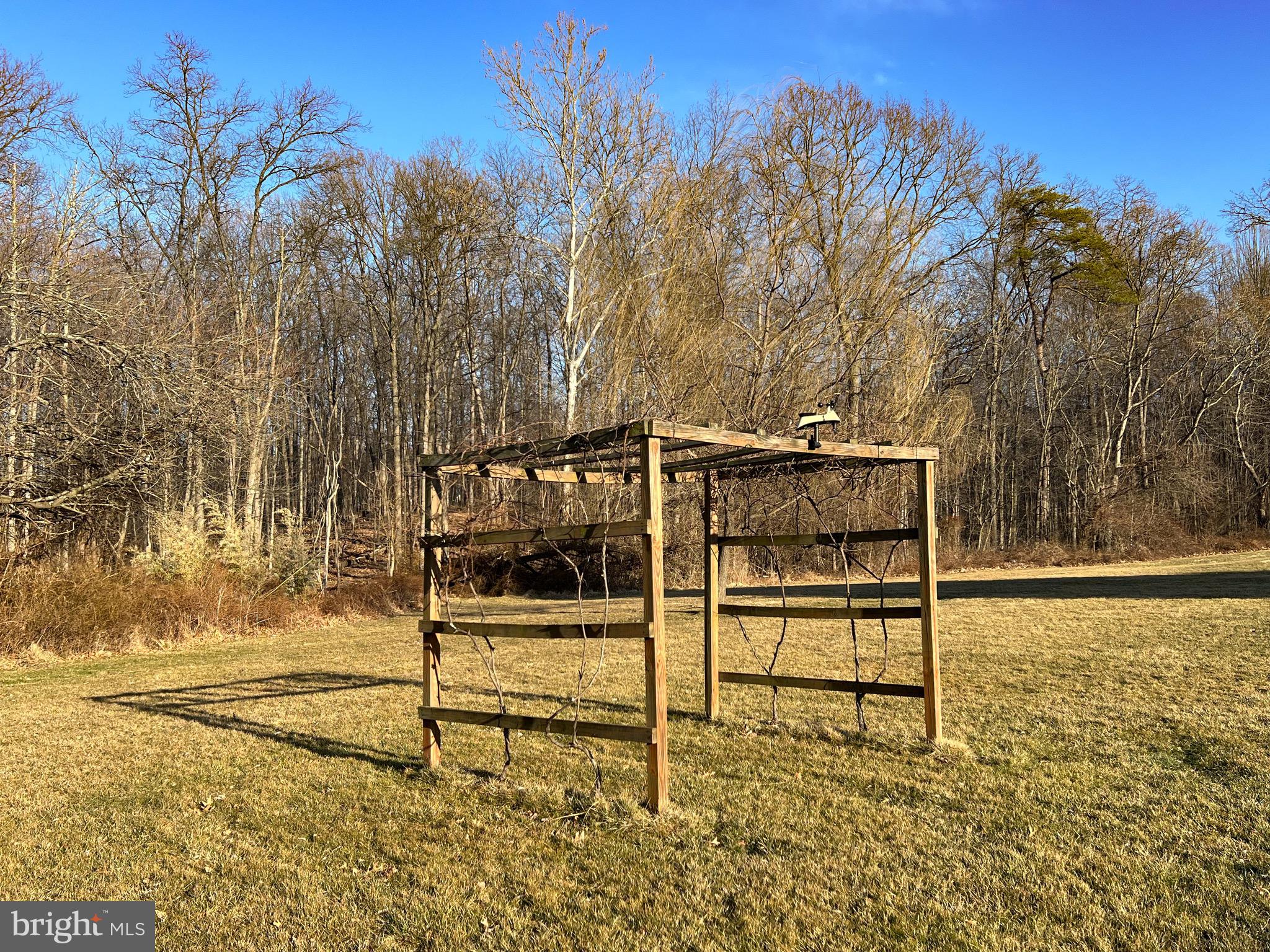 MAYERS SUMMIT - Residential