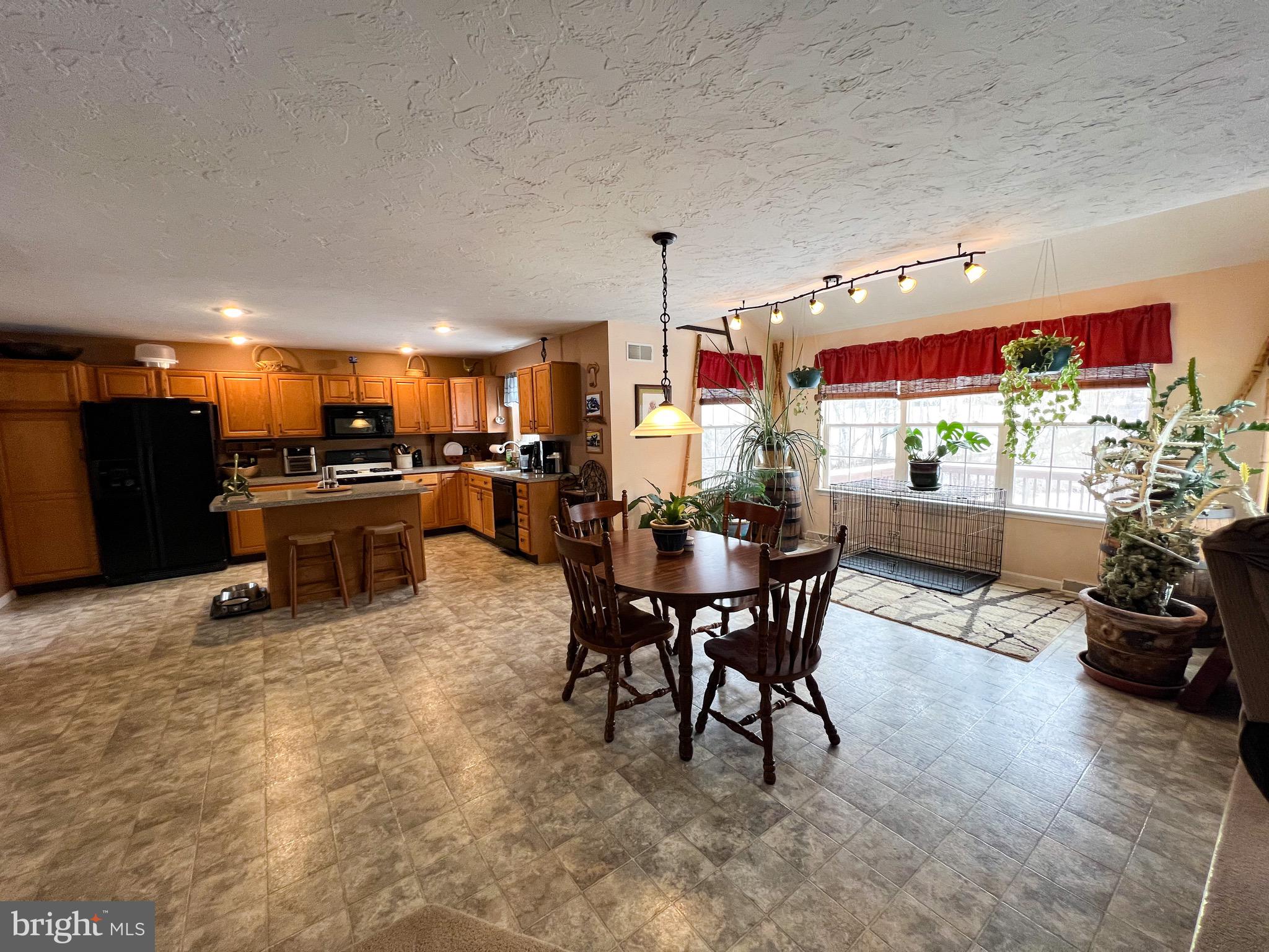 MAYERS SUMMIT - Residential