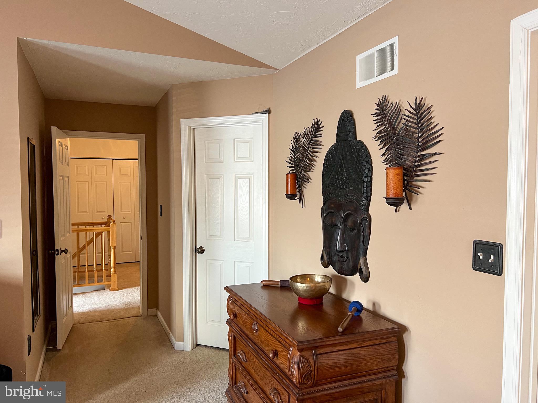 MAYERS SUMMIT - Residential