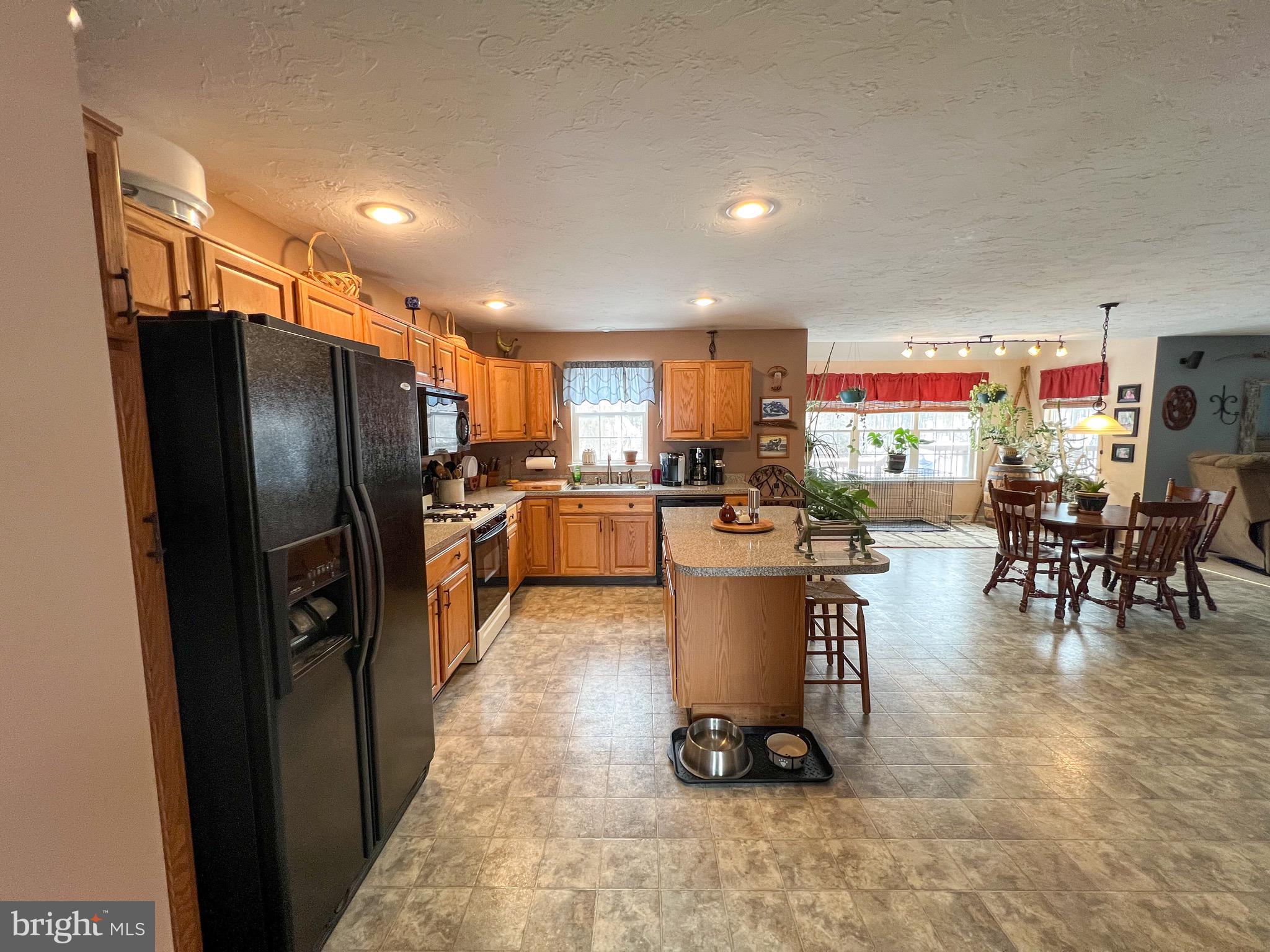MAYERS SUMMIT - Residential