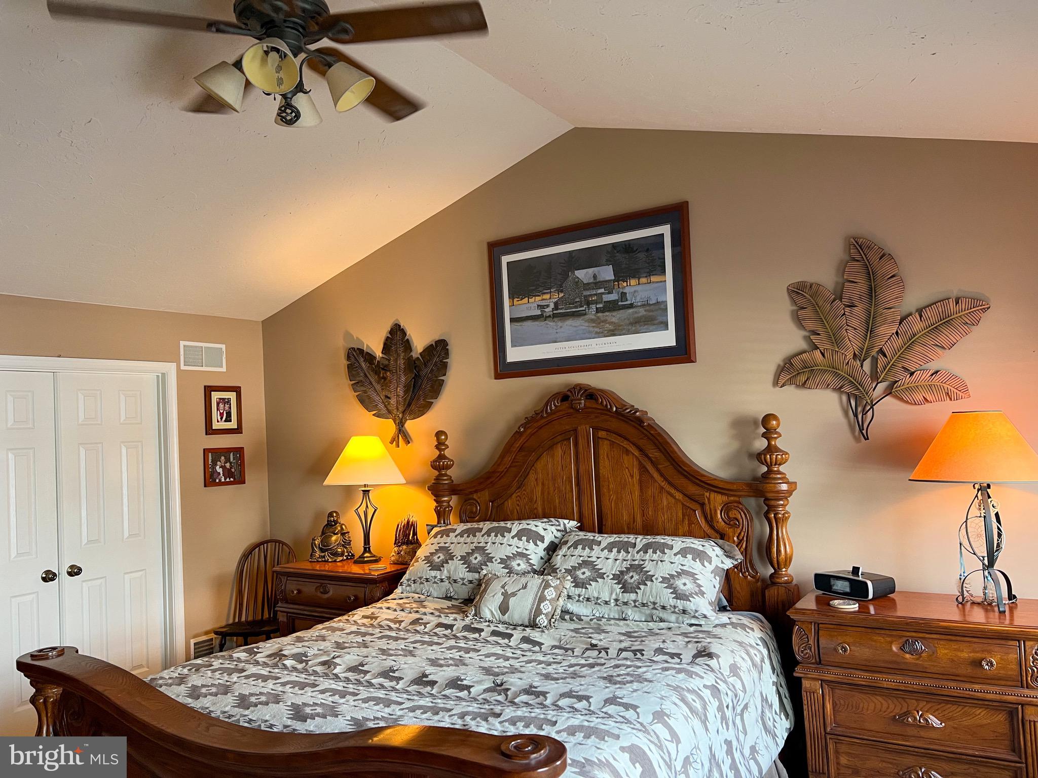 MAYERS SUMMIT - Residential