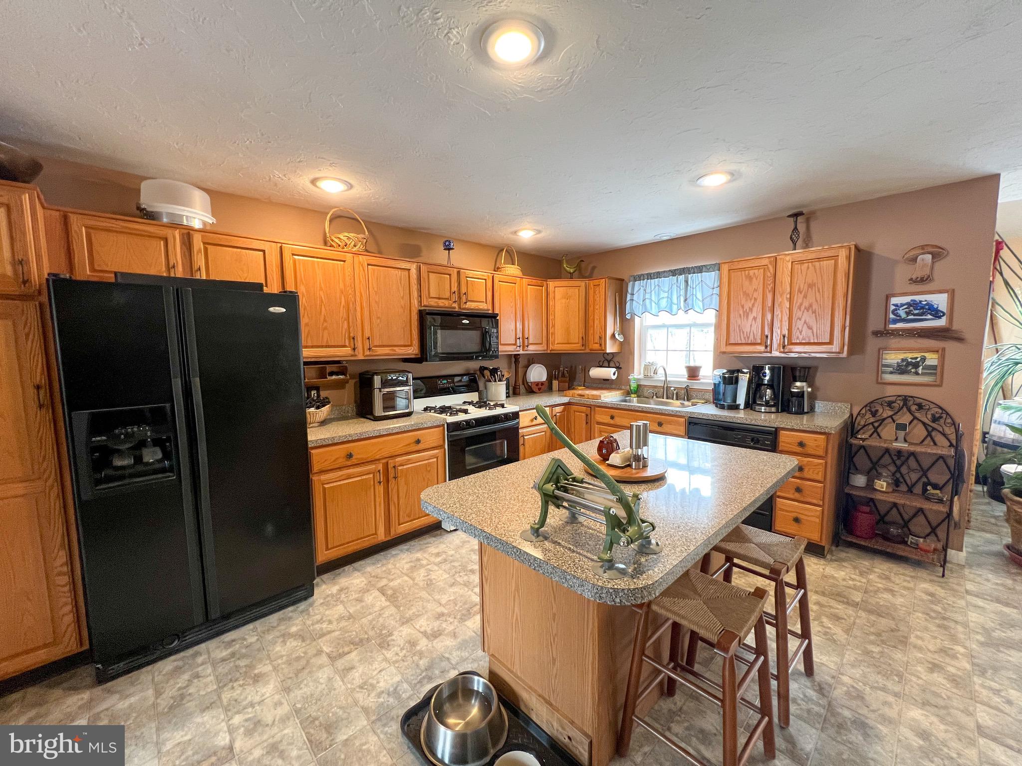 MAYERS SUMMIT - Residential