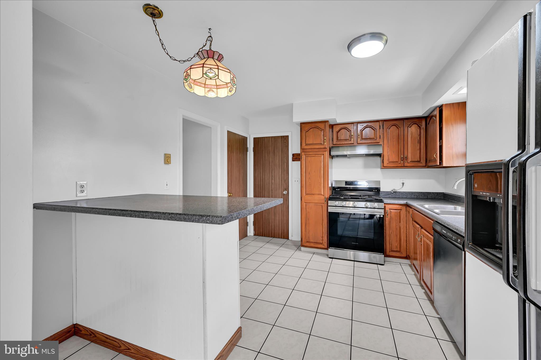 CLOVERLEAF STATION - Residential