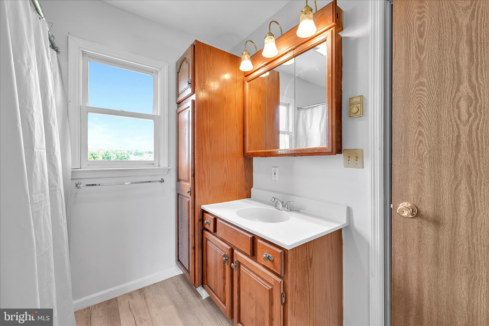 CLOVERLEAF STATION - Residential