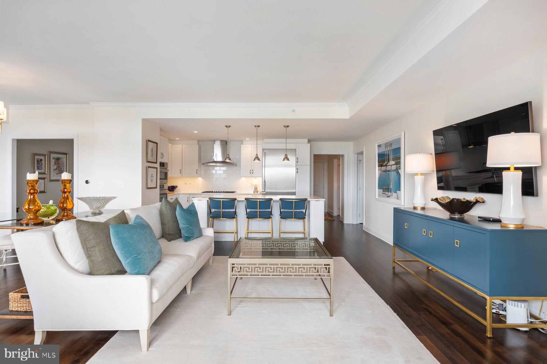HAMPDEN ROW - Residential