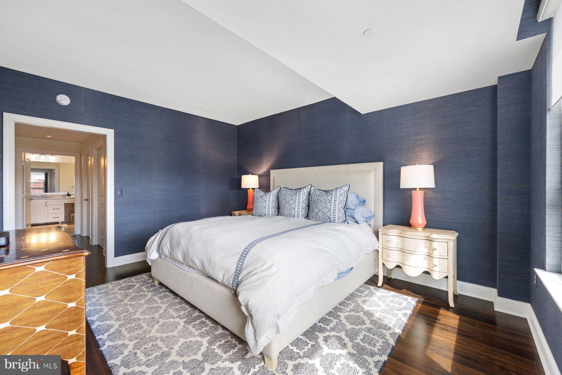 HAMPDEN ROW - Residential