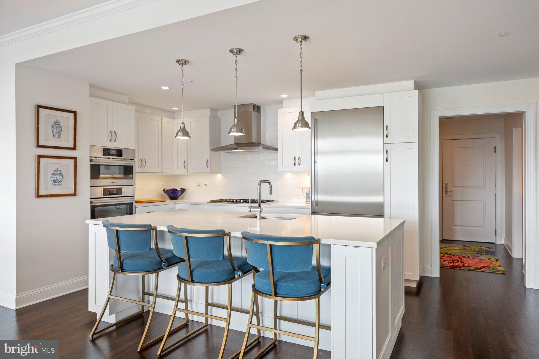 HAMPDEN ROW - Residential