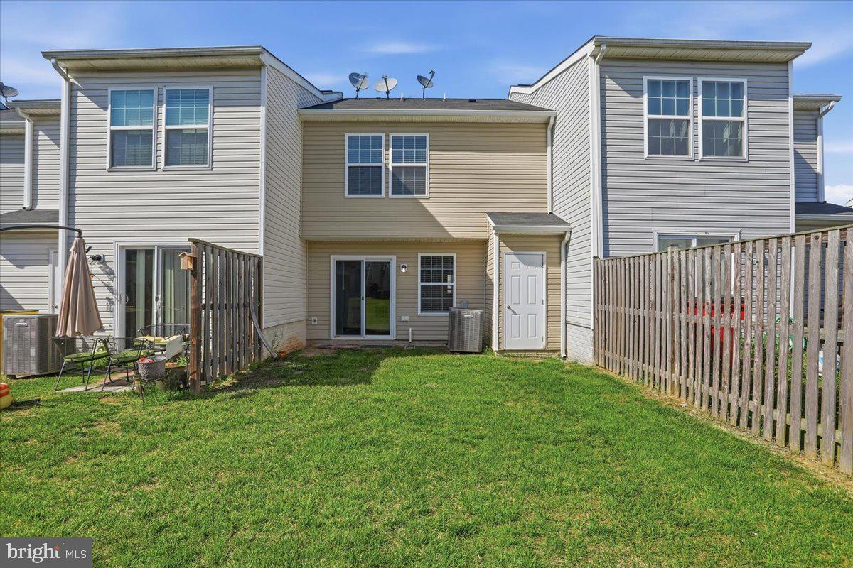 MANOR PARK - Residential